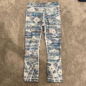 Lululemon cropped leggings size 2